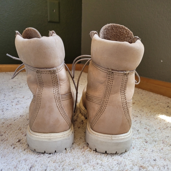 Timberland Boots - Picture 4 of 9